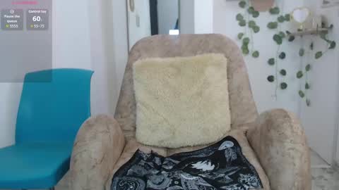 Snapshot of dark_dreams0 chatting on May 2026 07:19:02 PM dark_dreams0 online show from May 2026 07:19:02 PM