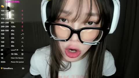 Ester online show from March 2026 07:21:02 PM