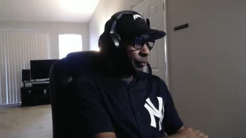 Snapshot of darkdaddyvibes chatting on May 2026 10:00:02 PM DrkVibes online show from May 2026 10:00:02 PM