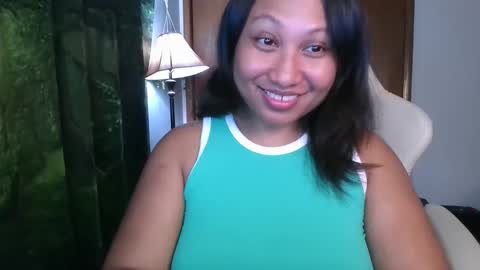 Snapshot of darkfairys chatting on March 2025 06:11:01 PM SweetCreamer online show from March 2025 06:11:01 PM