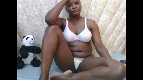 SHANICE online show from October 2025 11:42:02 AM