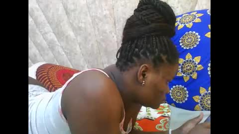 SHANICE online show from October 2025 11:00:02 AM