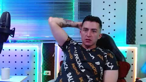 DARKO0717 online show from April 2026 12:49:02 AM