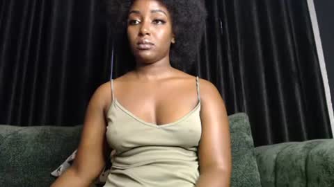 Snapshot of darktanqueen chatting on July 2026 04:07:02 AM darktanqueen online show from July 2026 04:07:02 AM