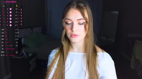 Darlina online show from December 2025 12:32:01 PM