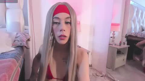 darlyn_tenderhot__ online show from April 2026 11:21:02 PM