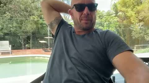 dartanian0001 online show from October 2025 02:01:02 AM