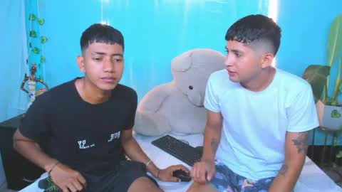 Snapshot of darwinandbrayan chatting on July 2026 02:43:01 PM darwinandbrayan online show from July 2026 02:43:01 PM