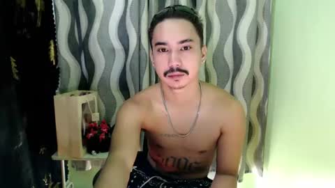 Snapshot of dave_cummers chatting on June 2026 12:13:01 AM DAVE online show from June 2026 12:13:01 AM