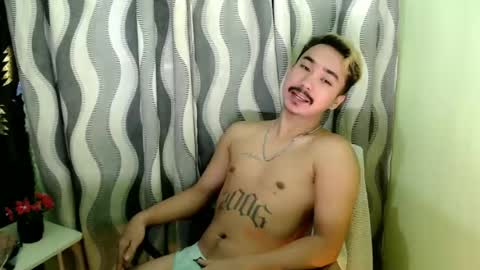 Snapshot of dave_cummers chatting on June 2026 02:13:02 AM DAVE online show from June 2026 02:13:02 AM