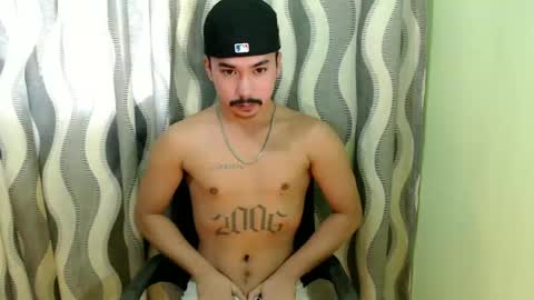 Snapshot of dave_cummers chatting on June 2026 02:38:01 AM DAVE online show from June 2026 02:38:01 AM