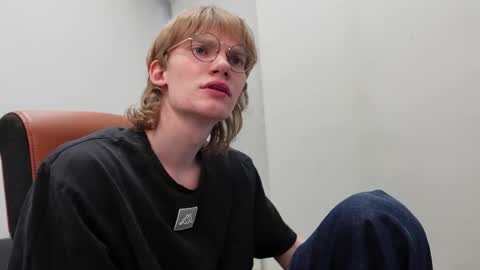 DAVE REDMOND online show from April 2026 01:23:01 PM