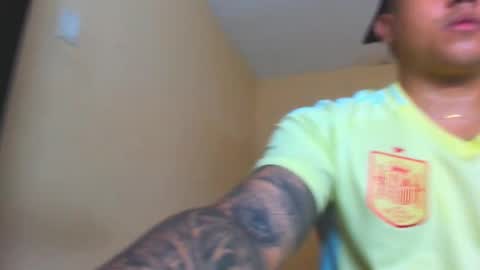 Lennon online show from November 2025 10:52:02 PM