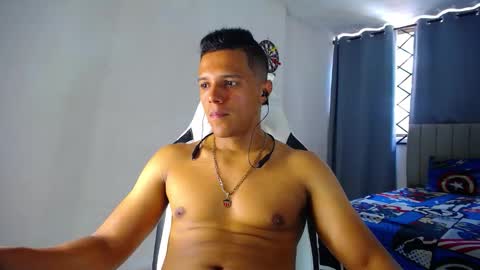 Snapshot of davisito7 chatting on March 2026 05:16:02 PM David Angel online show from March 2026 05:16:02 PM