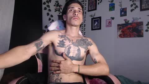 Snapshot of dazzayyy chatting on February 2025 12:57:01 AM dazzayy online show from February 2025 12:57:01 AM