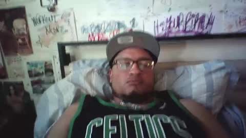 dbeamon92 online show from April 2026 03:19:02 PM