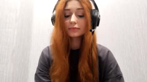 Mia online show from March 2026 04:35:01 AM