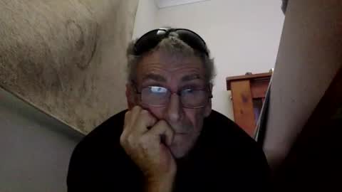 deanofflove2210 online show from December 2024 02:13:02 AM