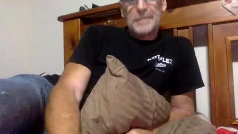 deanofflove2210 online show from January 2025 12:35:02 PM