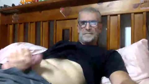 deanofflove2210 online show from January 2025 05:23:02 AM
