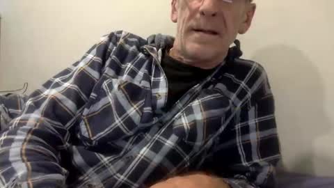 deanofflove221000 online show from April 2026 07:20:01 AM