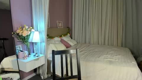 Snapshot of dearly_emily chatting on May 2026 05:18:02 PM Emily GMT2 Mon 10 AM - 4 PM Wed 10 AM - 4 PM Thu 10 AM - 4 PM Fri 10 AM - 4 PM Sat 10 AM - 4 PM online show from May 2026 05:18:02 PM