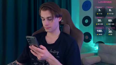 Samuel online show from April 2026 07:15:01 PM