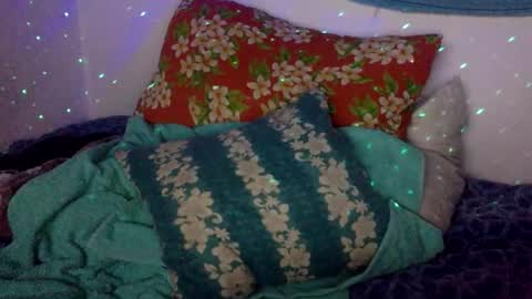 Snapshot of deepinside2709 chatting on April 2026 09:32:02 AM deepinside2709 online show from April 2026 09:32:02 AM