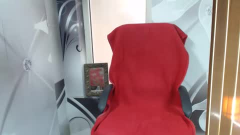 hi guys i m a cute milf i m here for good time and nice people pls be respectfool and enjoy me online show from March 2026 09:37:02 AM