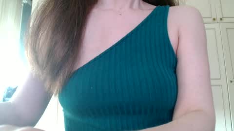 Snapshot of deessedivine chatting on July 2026 01:02:01 PM KamiDevi online show from July 2026 01:02:01 PM