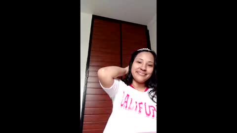 Sarah online show from May 2026 04:34:01 PM