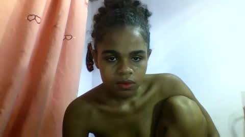 delphine online show from March 2026 08:15:01 AM