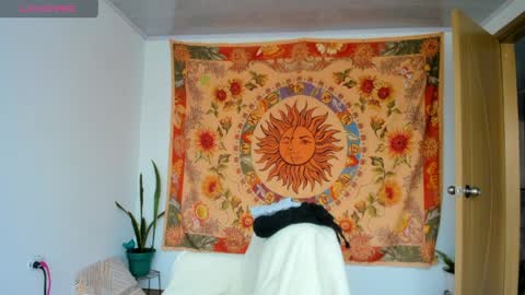 demeter__ online show from April 2026 07:19:01 PM