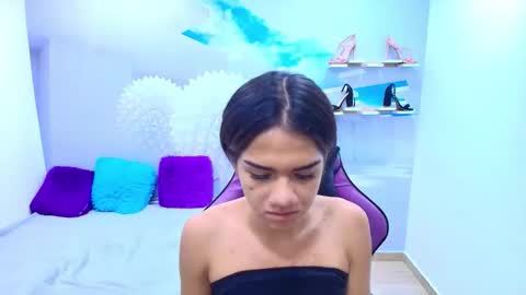 DEMI online show from October 2025 11:19:01 AM