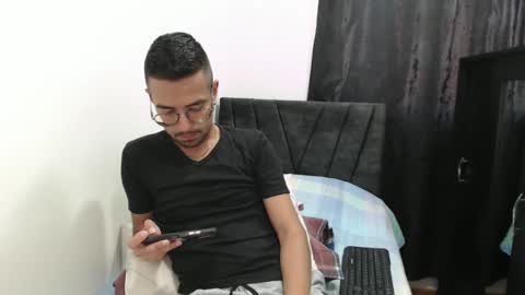 demian_val_4 online show from February 2025 10:08:02 PM