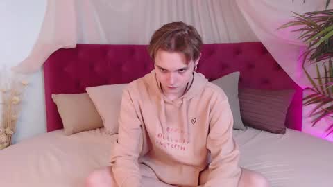 demianenglen online show from December 2025 05:19:02 PM