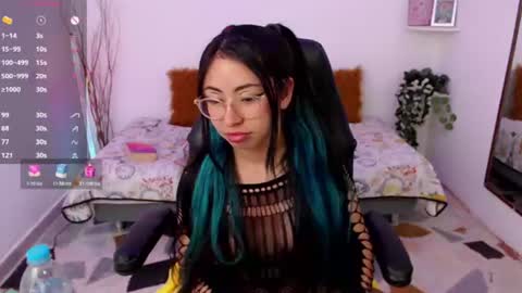Snapshot of demyanderson_ chatting on June 2026 05:12:01 AM Demy online show from June 2026 05:12:01 AM