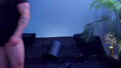 dennis_cox_ online show from July 2026 01:37:01 PM