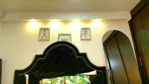 denzelrios online show from February 2026 08:38:02 PM