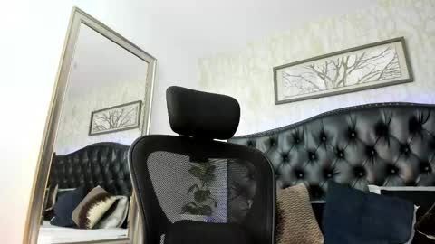 denzelrios online show from April 2026 04:04:02 AM