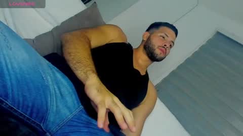 dereckhardd online show from May 2026 11:12:03 PM
