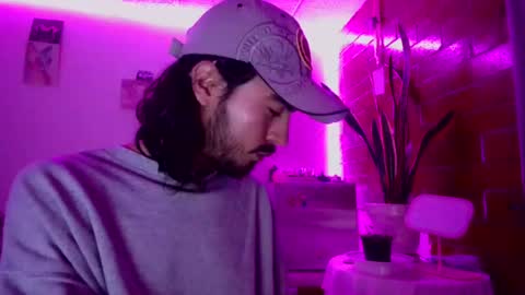 Snapshot of derek_smoke chatting on July 2026 04:04:02 AM Derek smit online show from July 2026 04:04:02 AM