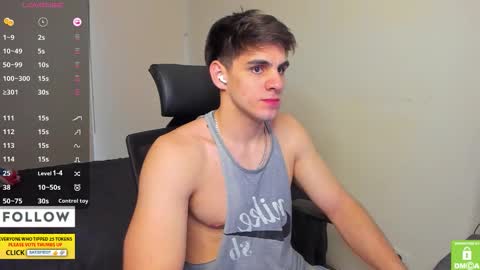 Derekcb online show from December 2025 11:41:02 AM