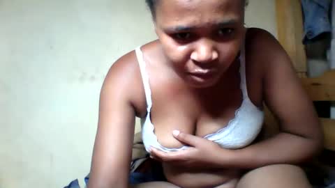 Snapshot of derissa chatting on March 2026 06:01:02 PM derissa online show from March 2026 06:01:02 PM