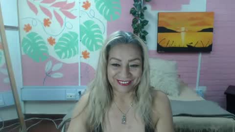 Snapshot of desire_latin chatting on June 2026 03:50:02 PM VALERIA online show from June 2026 03:50:02 PM