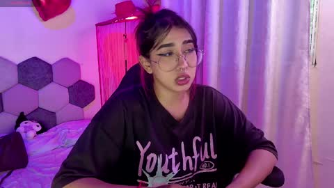 TORI AND MR. BEAR online show from March 2026 05:34:01 PM