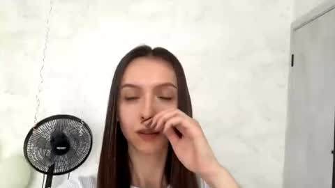 Ksenia online show from April 2026 07:31:01 AM