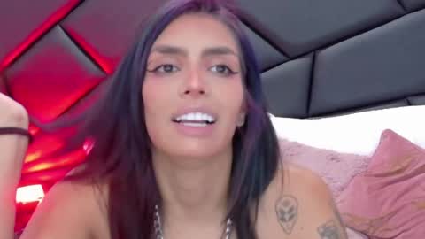 DEUX online show from April 2026 04:28:01 AM