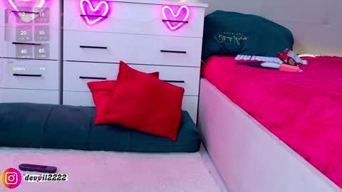 Devill2222 online show from April 2026 08:02:02 AM