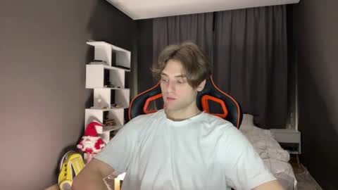 devilnut1 online show from November 2025 06:19:01 AM